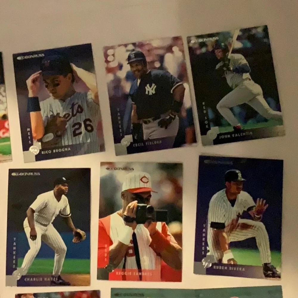 Bundle of Baseball Cards Lot 403